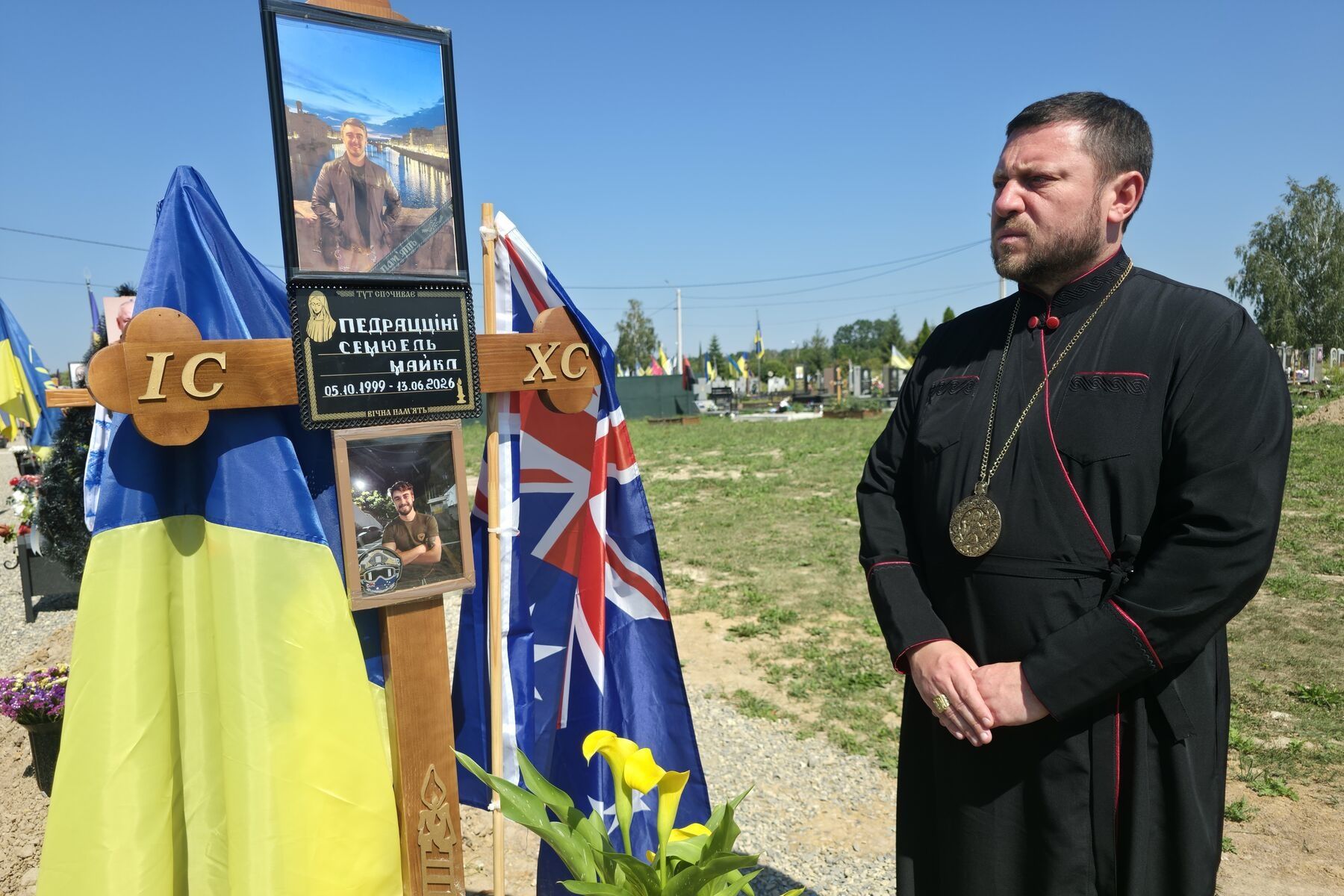 His Eminence Cardinal Mykola Bychok Prayed at the Grave of an Australian Soldier Who Gave His Life for Ukraine