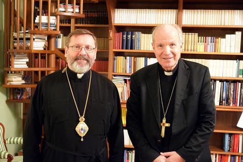 L’Ucraina lotta per la sopravvivenza: l’appello urgente del cardinale Schönborn per un aiuto immediato