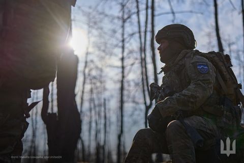«Сила їхньої любові тримає небо над людиною в Україні»: Глава УГКЦ привітав військових з Днем піхоти