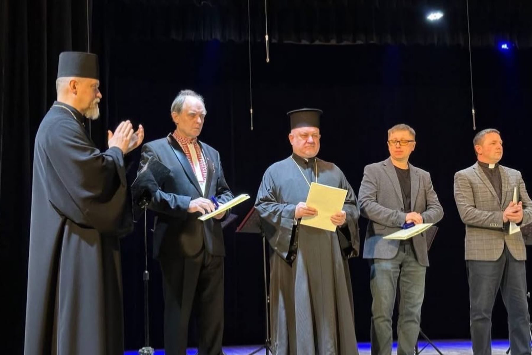 У Тернопільсько-Зборівській архиєпархії відзначили мистців, священників і науковців відзнакою патріарха Йосифа Сліпого