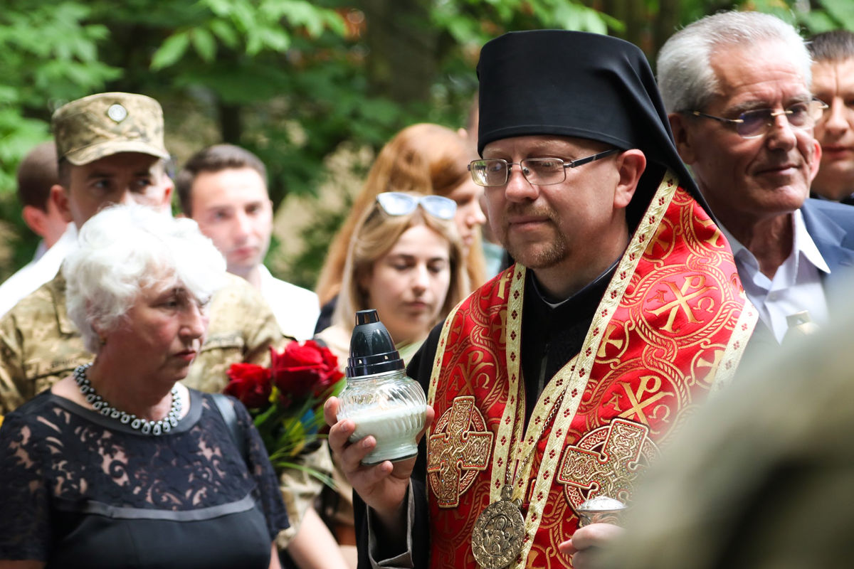 «Пандемія вигнала людей із храмів, а війна навпаки — повернула», — десять актуальних думок владики Володимира Груци