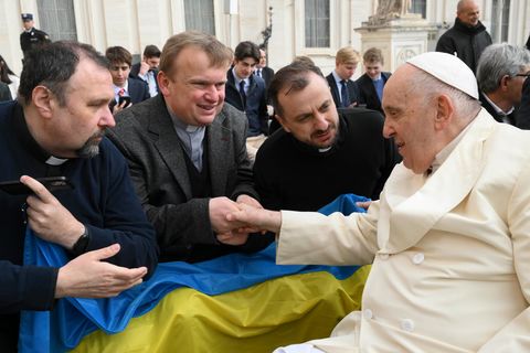 Pope Francis meets with UGCC youth priests in the Vatican