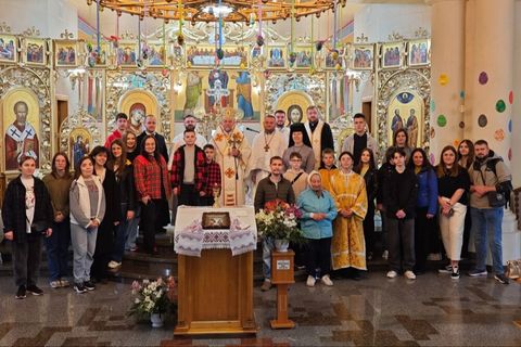 Молодь Харківщини здійснила паломництво до Катедрального собору святого Миколая Чудотворця
