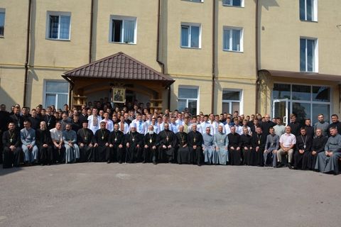 St. Demetrius Parish in Fairfield, USA Establishes Scholarships for Seminarians Affected by the War in Ukraine