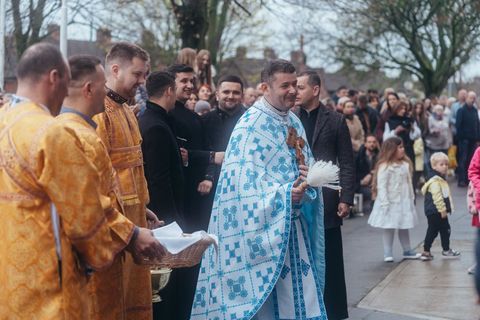 “Christ is risen” from peaceful Irish land to suffering Ukraine: Ukrainians in Ireland celebrate Easter