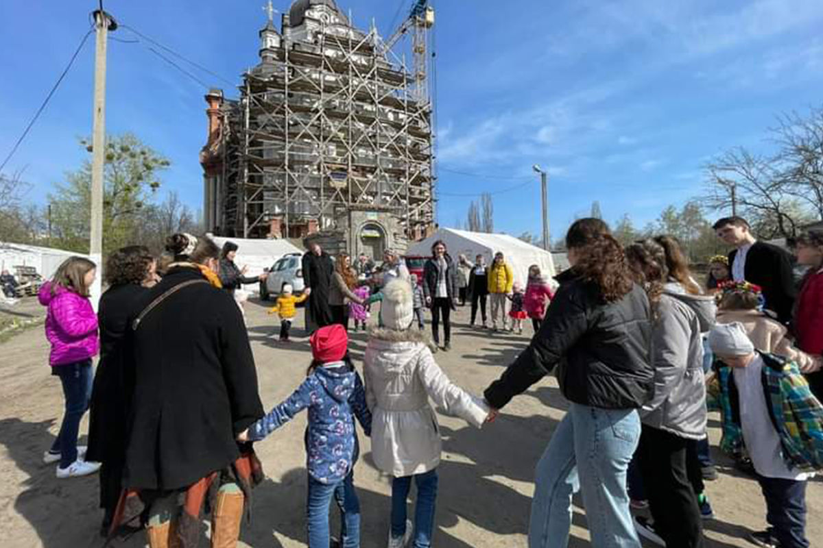 Easter haivky held near the cathedral in Kharkiv