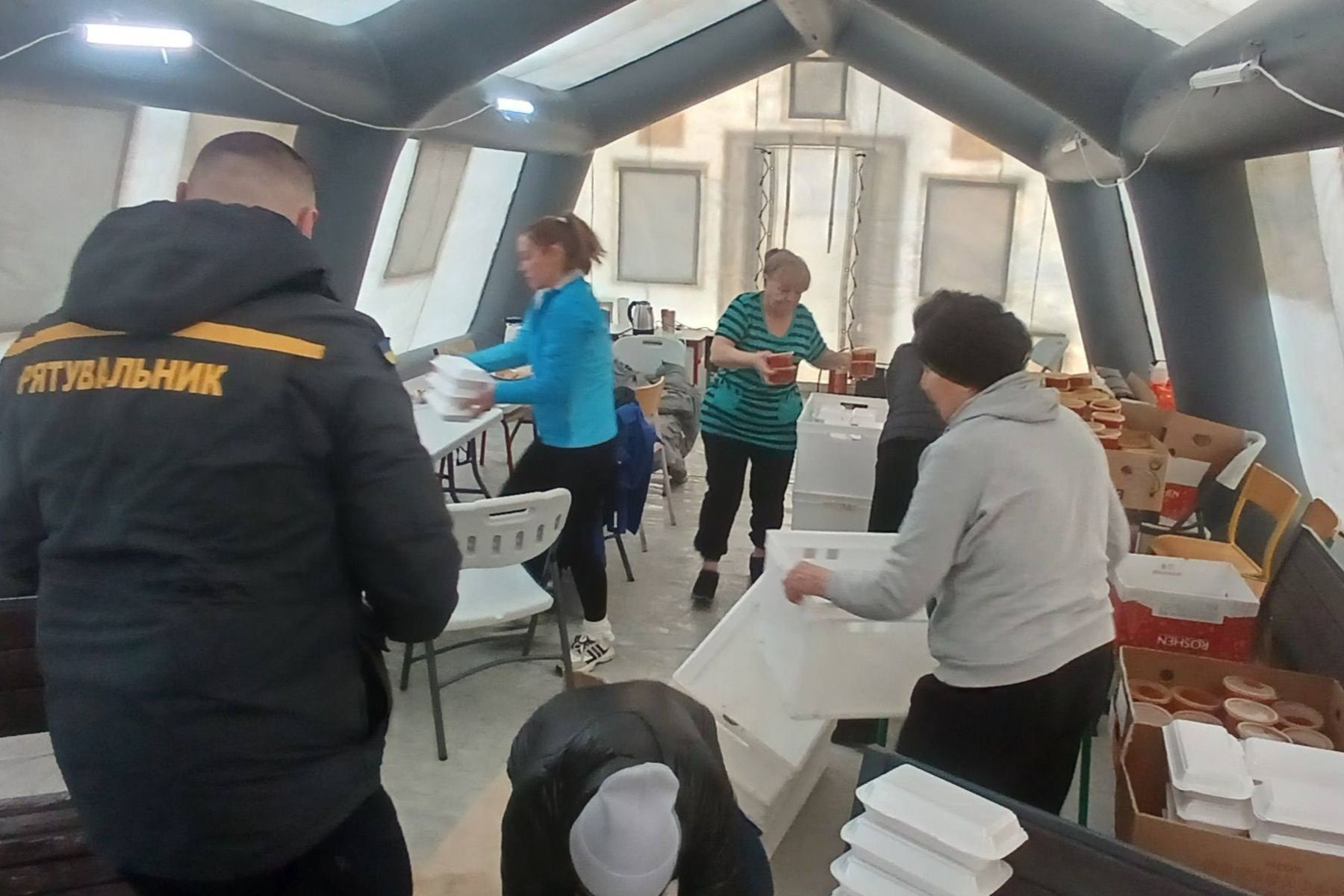 Wise Cause Supports Residents of the Lastivka Modular Town in Irpin Who Are Left Without Heat