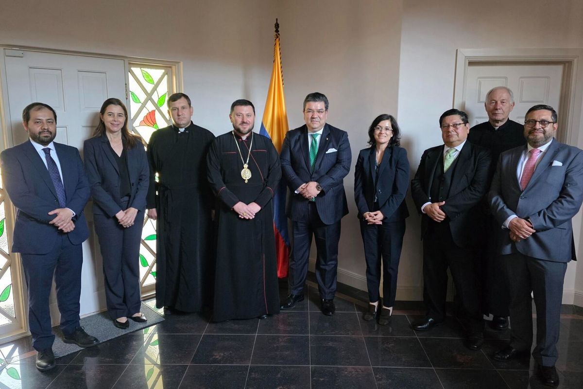 Representatives of the Melbourne Eparchy Meet with Diplomats from Latin America in Canberra