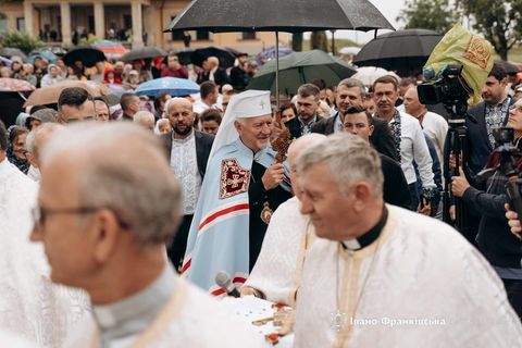 На Івано-Франківщині відбулася ювілейна Всеукраїнська Патріарша проща